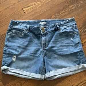 New York & Company Blue Jean Shorts Classic Denim Style